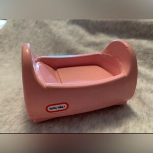 Vintage Little Tikes Dollhouse Furniture Pink Baby Bassinet Bed Cradle   3.5”